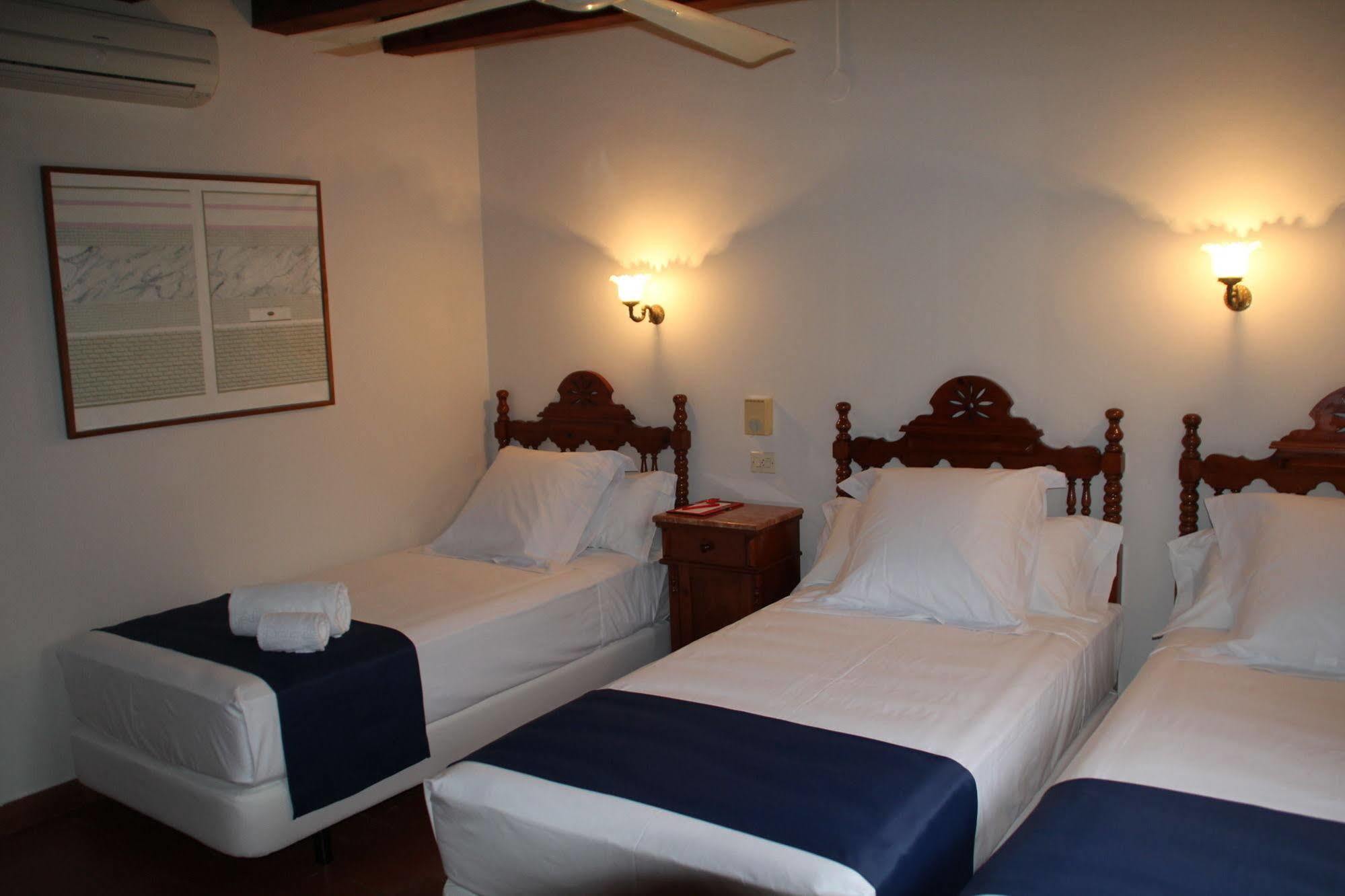 Hotel Medium Renaixenca ซีเจส ภายนอก รูปภาพ